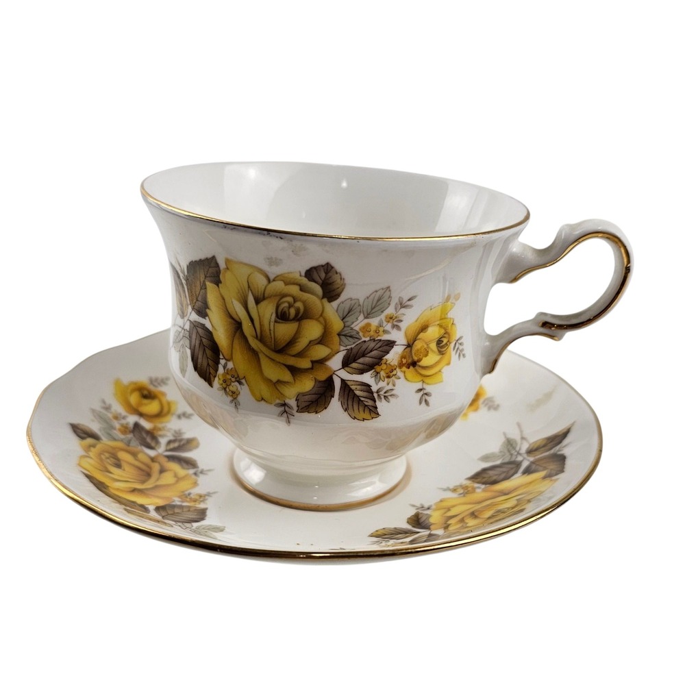 Royal China Queen Anne Teacup and Saucer Yellow‎ Rose Floral Gold Trim England